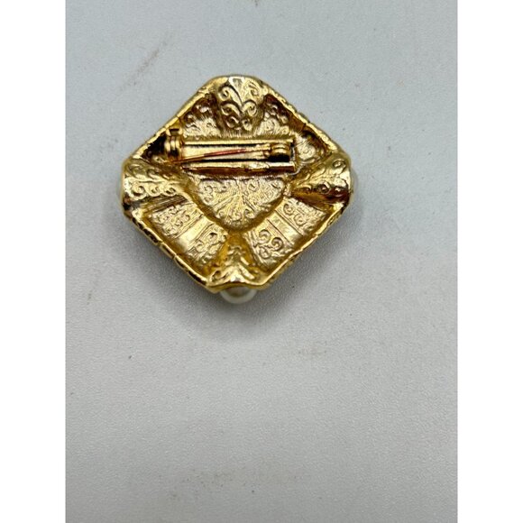 Vintage Red & Gold Brooch Square Design with Pearl Drops Corners Costume Jewelry - Picture 7 of 11